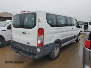 2015 Ford Transit XL z VIN 1FBZX2ZM3FKA96776, wystawiony jako Copart lot #49950325 z przebiegiem 104 487 mil mil oraz Tytuł czysty. Historia ofert i sprzedaży dostępna na DreamBid. Obrazek 3.