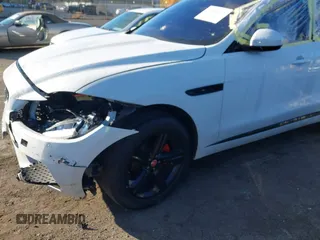 2020 Jaguar F-Pace 25t Checkered Flag Edition with VIN SADCP2FX8LA641778, listed as a IAAI auction lot 40584435 with 53,823 mi miles and . Bid and sale history available at DreamBid. Image 19.