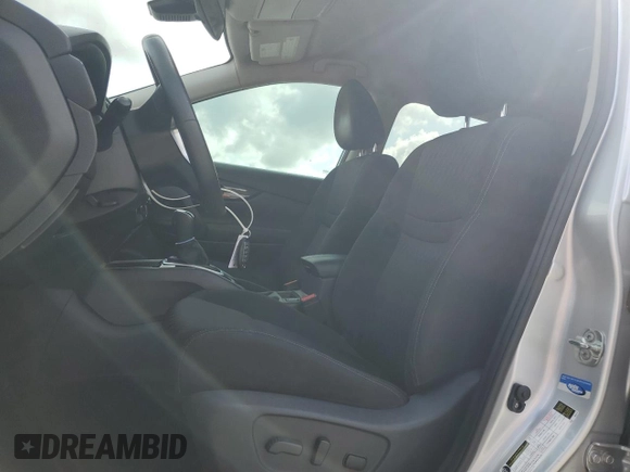 2020 Nissan Rogue SV with VIN KNMAT2MT6LP517164, listed as a Copart auction lot 59956495 with 92,850 mi miles and Non repairable. Bid and sale history available at DreamBid. Image 7.