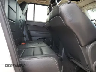 2014 Jeep Patriot Latitude z VIN 1C4NJPFA1ED680177, wystawiony jako Copart lot #58317165 z przebiegiem 40 806 mil mil oraz Szkoda całkowita • Salvage title. Historia ofert i sprzedaży dostępna na DreamBid. Obrazek 11.