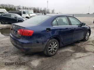 2013 Volkswagen Jetta SE with VIN 3VWDX7AJ4DM362409, listed as a Copart auction lot 43347145 with 85,335 mi miles and Salvage title. Bid and sale history available at DreamBid. Image 3.