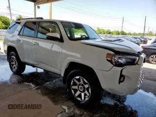 2024 Toyota 4Runner TRD Off Road with VIN JTERU5JR5R6247381, listed as a Copart auction lot 59087535 with 42,635 mi miles and Salvage title. Bid and sale history available at DreamBid. Image 4.