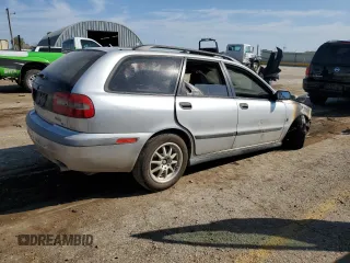 2001 Volvo V40 z VIN YV1VW29531F601362, wystawiony jako Copart lot #72295744 z przebiegiem Nie podano mil oraz Szkody całkowita. Historia ofert i sprzedaży dostępna na DreamBid. Obrazek 3.