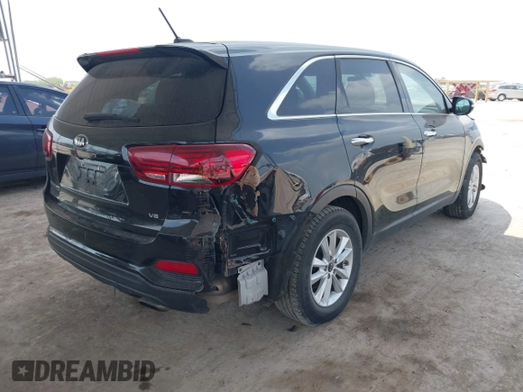 2019 Kia Sorento LX z VIN 5XYPG4A52KG490322, wystawiony jako IAAI lot #41928525 z przebiegiem 89 921 mil mil oraz . Historia ofert i sprzedaży dostępna na DreamBid. Obrazek 4.
