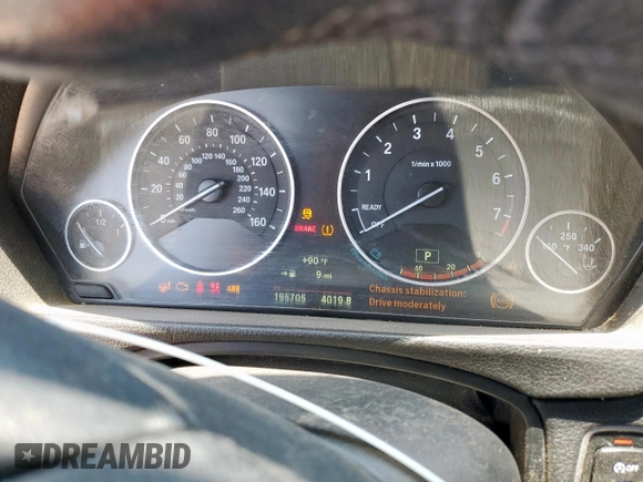 2015 BMW 3 Series 328i with VIN WBA3A5C58FF609385, listed as a Copart auction lot 61443955 with 195,705 mi miles and Salvage title. Bid and sale history available at DreamBid. Image 9.