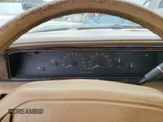 1992 Buick Roadmaster Ltd with VIN 1G4BT5372NR429421, listed as a Copart auction lot 80571884 with 241,640 mi miles and Non Repairable. Bid and sale history available at DreamBid. Image 9.