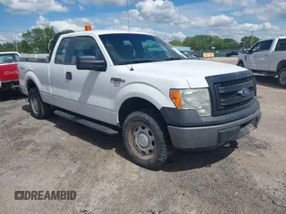 2014 Ford F-150 XL z VIN 1FTFX1EFXEKF40489, wystawiony jako IAAI lot #42139918 z przebiegiem 155 880 mil mil oraz . Historia ofert i sprzedaży dostępna na DreamBid. Obrazek 1.