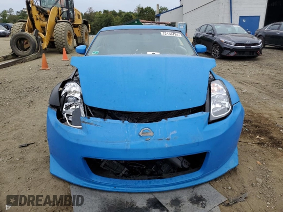 2005 Nissan 350Z with VIN JN1AZ34D25M607805, listed as a Copart auction lot 72138724 with 64,696 mi miles and Salvage Title. Bid and sale history available at carsss.com. Image 5.