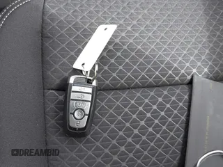 2025 Ford Escape Active z VIN 1FMCU0GN0SUA19156, wystawiony jako IAAI lot #41815194 z przebiegiem Nie podano mil oraz . Historia ofert i sprzedaży dostępna na DreamBid. Obrazek 11.