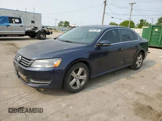 2012 Volkswagen Passat SE z VIN 1VWBH7A35CC048712, wystawiony jako Copart lot #58867305 z przebiegiem 162 954 mil mil oraz Czysty tytuł • Clean title. Historia ofert i sprzedaży dostępna na DreamBid. Obrazek 1.