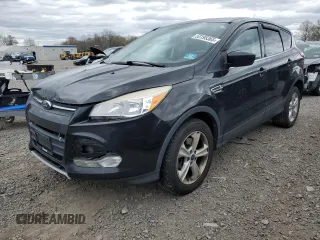 2014 Ford Escape SE with VIN 1FMCU9GX5EUC04135, listed as a Copart auction lot 53195365 with 139,814 mi miles and Clean Title. Bid and sale history available at carsss.com. Image 1.