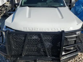 2024 Ford F-350 XL with VIN 1FT8W3DT5REC15672, listed as a Copart auction lot 42740805 with 30,713 mi miles and Salvage Title. Bid and sale history available at DreamBid. Image 11.