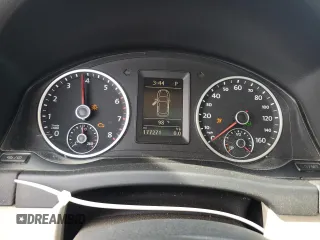 2013 Volkswagen Tiguan S with VIN WVGAV3AX5DW559383, listed as a Copart auction lot 66356005 with 117,271 mi miles and Clean title. Bid and sale history available at DreamBid. Image 9.