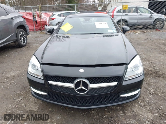 2015 Mercedes-Benz SLK-Class SLK 250 with VIN WDDPK4HA5FF111457, listed as a IAAI auction lot 41816350 with 35,524 mi miles. Bid and sale history available at carsss.com. Image 12.