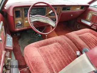 1978 Mercury Grand Marquis z VIN 8Z65S570147, wystawiony jako Copart lot #54897665 z przebiegiem 65 355 mil mil oraz Tytuł czysty. Historia ofert i sprzedaży dostępna na DreamBid. Obrazek 8.