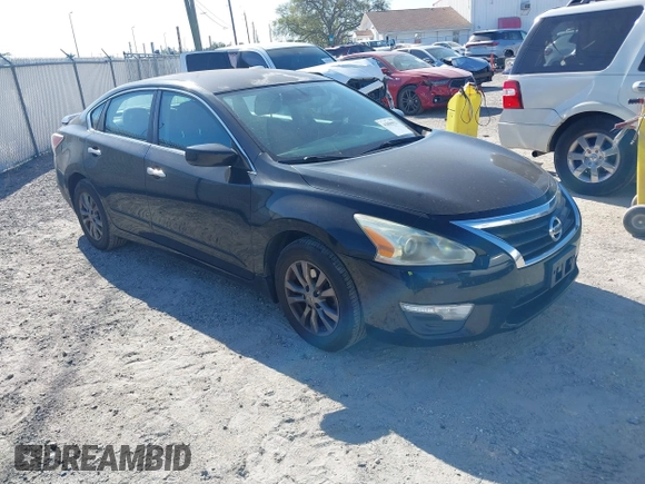 2015 Nissan Altima 2.5 SV with VIN 1N4AL3AP1FC222312, listed as a IAAI auction lot 41809022 with 162,771 mi miles. Bid and sale history available at carsss.com. Image 1.