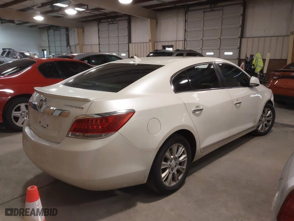 2012 Buick LaCrosse Leather with VIN 1G4GC5ER3CF182574, listed as a IAAI auction lot 41579024 with 136,484 mi miles. Bid and sale history available at carsss.com. Image 4.