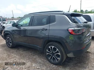 2024 Jeep Compass Limited z VIN 3C4NJDCN4RT608573, wystawiony jako IAAI lot #42510349 z przebiegiem 30 391 mil mil oraz . Historia ofert i sprzedaży dostępna na DreamBid. Obrazek 3.