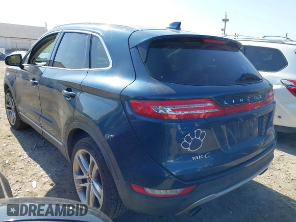 2015 Lincoln MKC z VIN 5LMCJ2A94FUJ44907, wystawiony jako IAAI lot #41772671 z przebiegiem 173 242 mil mil oraz . Historia ofert i sprzedaży dostępna na DreamBid. Obrazek 3.