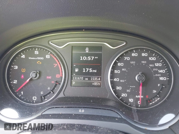 2015 Audi A3 Premium Plus z VIN WAUCCGFF6F1061507, wystawiony jako IAAI lot #42502310 z przebiegiem 131 670 mil mil oraz . Historia ofert i sprzedaży dostępna na DreamBid. Obrazek 7.