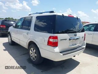 2010 Ford Expedition Limited with VIN 1FMJU1K57AEA07650, listed as a IAAI auction lot 42692589 with 149,361 mi miles and . Bid and sale history available at DreamBid. Image 3.