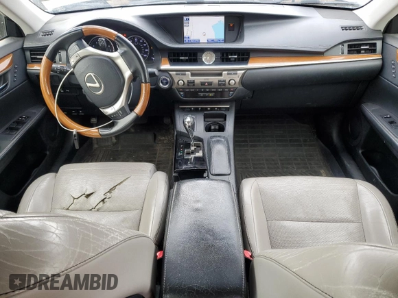 2013 Lexus ES 300h z VIN JTHBW1GG3D2003788, wystawiony jako Copart lot #57890185 z przebiegiem 201 594 mil mil oraz Tytuł czysty. Historia ofert i sprzedaży dostępna na DreamBid. Obrazek 8.