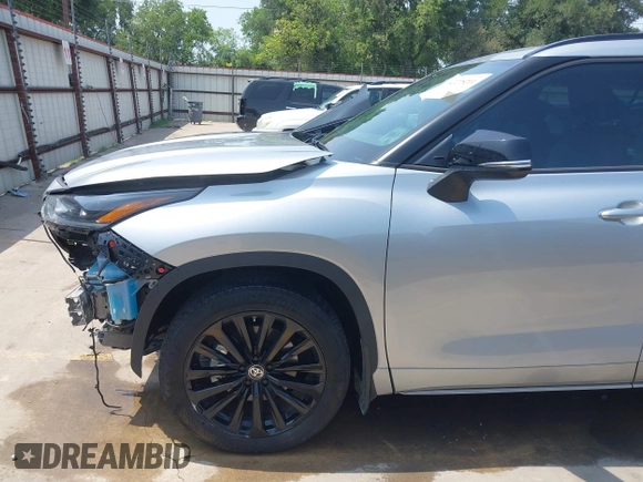 2023 Toyota Highlander L with VIN 5TDKDRAHXPS016140, listed as a IAAI auction lot 42275211 with 33,144 mi miles and . Bid and sale history available at DreamBid. Image 20.