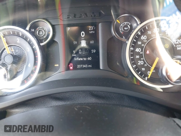 2019 Ram 2500 Big Horn with VIN 3C6UR5JL3KG537805, listed as a IAAI auction lot 41610861 with 207,343 mi miles. Bid and sale history available at carsss.com. Image 7.