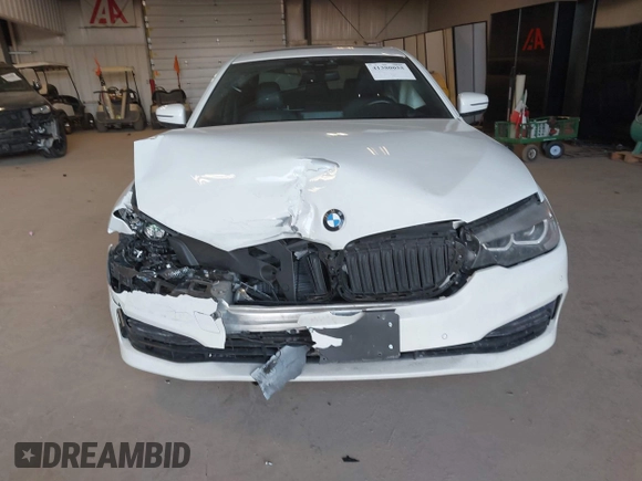 2020 BMW 5 Series 540i xDrive z VIN WBAJS3C0XLWW78586, wystawiony jako IAAI lot #41380055 z przebiegiem 44 310 mil mil oraz . Historia ofert i sprzedaży dostępna na DreamBid. Obrazek 11.