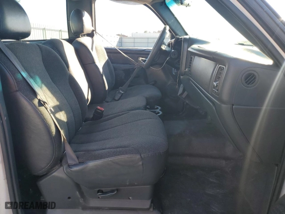 2002 Chevrolet Silverado 1500 with VIN 1GCEC14X32Z108069, listed as a Copart auction lot 89347285 with 242,436 mi miles and Salvage Title. Bid and sale history available at carsss.com. Image 7.