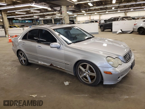 2004 Mercedes-Benz C 230 Kompressor with VIN WDBRF40J34A589162, listed as a Copart auction lot 54264684 with 190,807 mi miles and Clean Title. Bid and sale history available at DreamBid. Image 4.