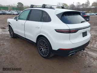 2023 Porsche Cayenne with VIN WP1AA2AY1PDA09213, listed as a IAAI auction lot 40795024 with 22,522 mi miles. Bid and sale history available at carsss.com. Image 3.