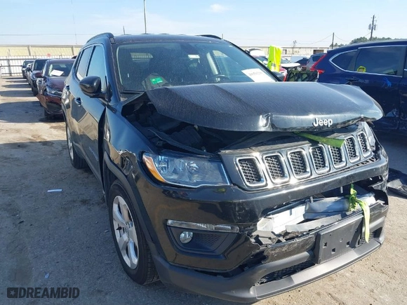 2020 Jeep Compass Latitude w/Sun/Safety Pkg with VIN 3C4NJCBB7LT133977, listed as a IAAI auction lot 40950290 with 71,428 mi miles. Bid and sale history available at carsss.com. Image 1.