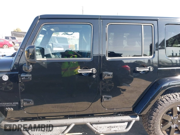 2014 Jeep Wrangler Unlimited Sahara with VIN 1C4BJWEG0EL306202, listed as a IAAI auction lot 41784330 with 79,123 mi miles. Bid and sale history available at carsss.com. Image 14.