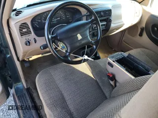 1998 Ford Ranger XL with VIN 1FTYR14U6WPA15940, listed as a Copart auction lot 45248985 with 194,034 mi miles and Clean title. Bid and sale history available at DreamBid. Image 8.