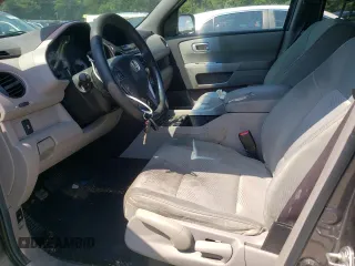 2013 Honda Pilot LX z VIN 5FNYF4H28DB014170, wystawiony jako Copart lot #64036895 z przebiegiem Nie podano mil oraz Czysty tytuł • Clean title. Historia ofert i sprzedaży dostępna na DreamBid. Obrazek 7.