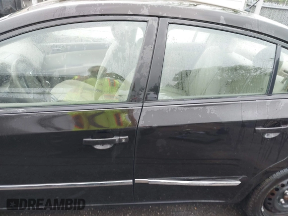 2010 Nissan Sentra SR with VIN 3N1AB6AP0AL665226, listed as a IAAI auction lot 42173776 with 100,942 mi miles and . Bid and sale history available at DreamBid. Image 15.