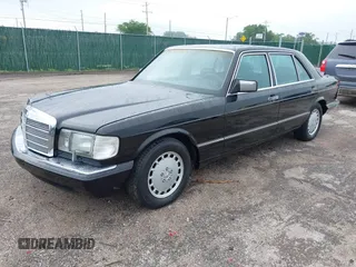 1990 Mercedes-Benz 560 with VIN WDBCA39E4LA534349, listed as a IAAI auction lot 42201056 with 211,470 mi miles and . Bid and sale history available at DreamBid. Image 2.