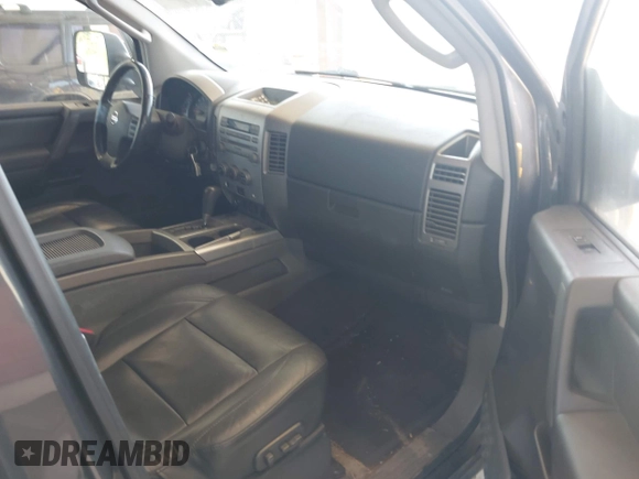 2005 Nissan Titan LE с VIN 1N6AA07B75N553857, выставлен на аукционе IAAI как лот 42110183 с пробегом 166 064 миль миль и . История ставок и продаж доступна на DreamBid. Изображение 5.