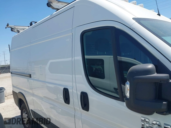 2021 Ram ProMaster Cargo with VIN 3C6LRVBG9ME560727, listed as a IAAI auction lot 41962893 with 110,477 mi miles. Bid and sale history available at carsss.com. Image 13.