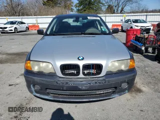 2001 BMW 3 Series 330i with VIN WBAAV53421JR79675, listed as a Copart auction lot 50988985 with 134,600 mi miles and Salvage Title. Bid and sale history available at carsss.com. Image 5.