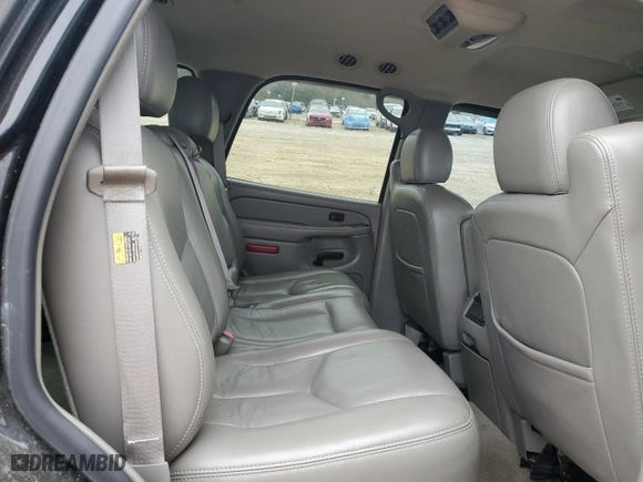 2005 Chevrolet Tahoe Z71 with VIN 1GNEC13T05R272325, listed as a Copart auction lot 39280284 with 155,434 mi miles and Salvage Title. Bid and sale history available at carsss.com. Image 10.