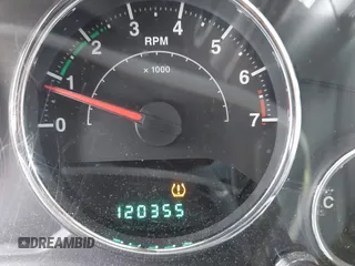 2013 Jeep Wrangler Sport z VIN 1C4AJWAG8DL535534, wystawiony jako IAAI lot #42454222 z przebiegiem 120 355 mil mil oraz . Historia ofert i sprzedaży dostępna na DreamBid. Obrazek 15.