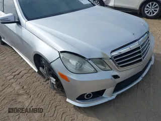 2010 Mercedes-Benz E 550 Luxury with VIN WDDHF7CB0AA100964, listed as a IAAI auction lot 41458942 with 119,927 mi miles and . Bid and sale history available at DreamBid. Image 6.