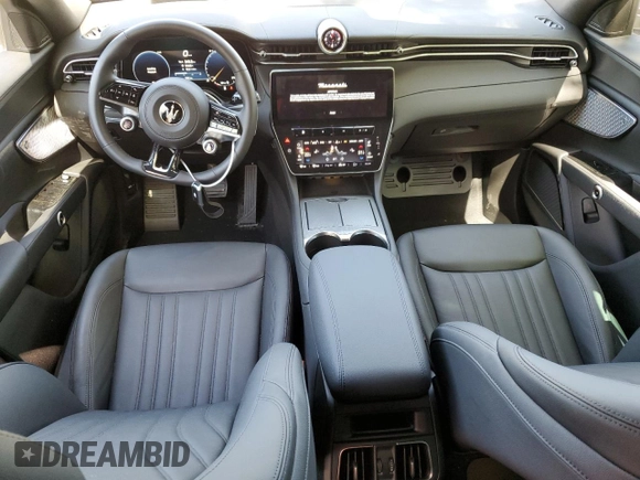2023 Maserati Grecale GT z VIN ZN682AVA1P7427482, wystawiony jako Copart lot #53641164 z przebiegiem 1301 mil mil oraz Tytuł czysty. Historia ofert i sprzedaży dostępna na DreamBid. Obrazek 8.