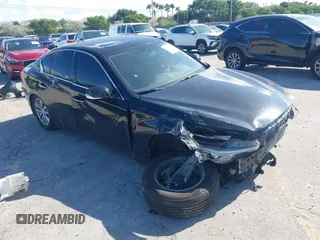 2017 Infiniti Q50 Signature Edition with VIN JN1EV7AP3HM744369, listed as a IAAI auction lot 41194109 with 55,632 mi miles and . Bid and sale history available at DreamBid. Image 1.