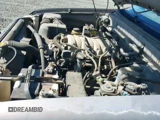 2000 Toyota Tundra SR5 with VIN 5TBRT341XYS034788, listed as a IAAI auction lot 43274152 with 216,420 mi miles and . Bid and sale history available at DreamBid. Image 12.