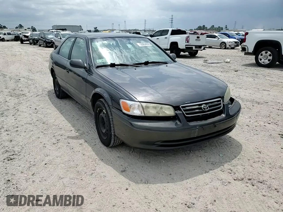 2001 Toyota Camry CE z VIN 4T1BG22K31U795050, wystawiony jako Copart lot #55054025 z przebiegiem 161 228 mil mil oraz Szkoda całkowita • Salvage title. Historia ofert i sprzedaży dostępna na DreamBid. Obrazek 13.