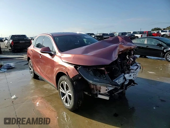 2024 Lexus RX 350 z VIN JTJCHMAA0R2013642, wystawiony jako Copart lot #85013634 z przebiegiem 5 604 mil mil oraz Szkoda całkowita • Salvage title. Historia ofert i sprzedaży dostępna na DreamBid. Obrazek 14.
