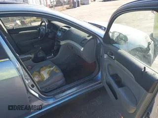 2005 Acura TSX z VIN JH4CL96865C029481, wystawiony jako IAAI lot #41878813 z przebiegiem 208 557 mil mil oraz . Historia ofert i sprzedaży dostępna na DreamBid. Obrazek 5.